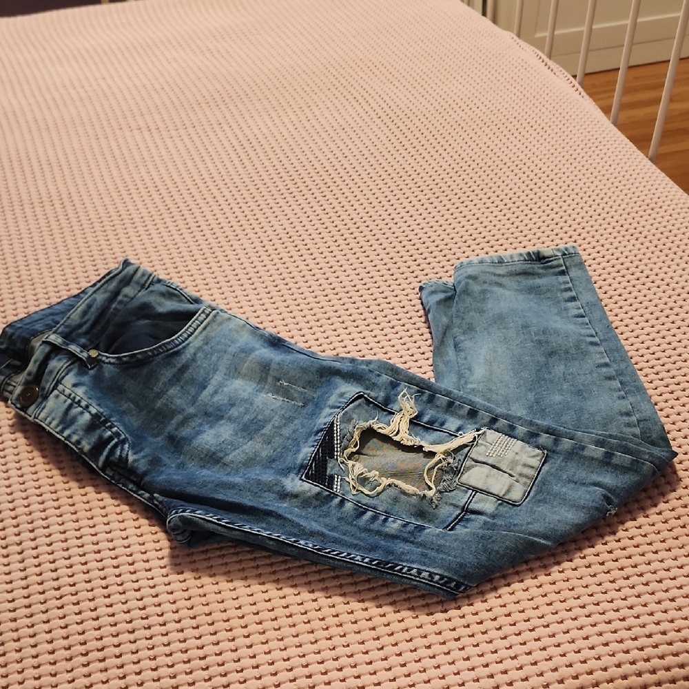 Trendy Distressed Blue Skinny Jeans for Men